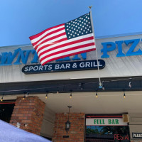 Downtown Pizza Sports Bar and Grill