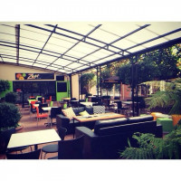 Zest Cafe