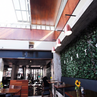 Benny's Bar & Cafe