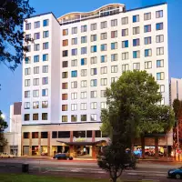 Radisson on Flagstaff Gardens Melbourne
