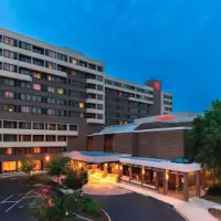 Sheraton Norfolk Waterside Hotel