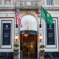 Mayflower Park Hotel