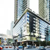 Le Germain Hotel Toronto Maple Leaf Square