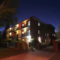 Oxley Court Serviced Apartments
