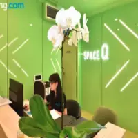 Space Q Capsule Hotel